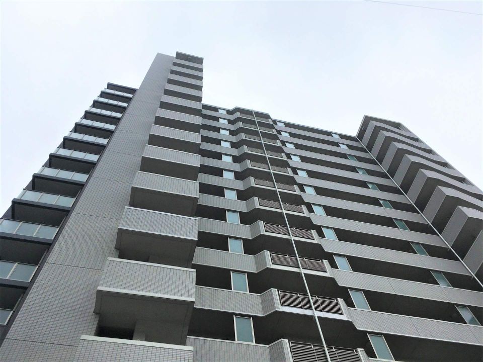 福岡市で土地の不動産売却を成功させるための具体的なポイントと地域特有の戦略